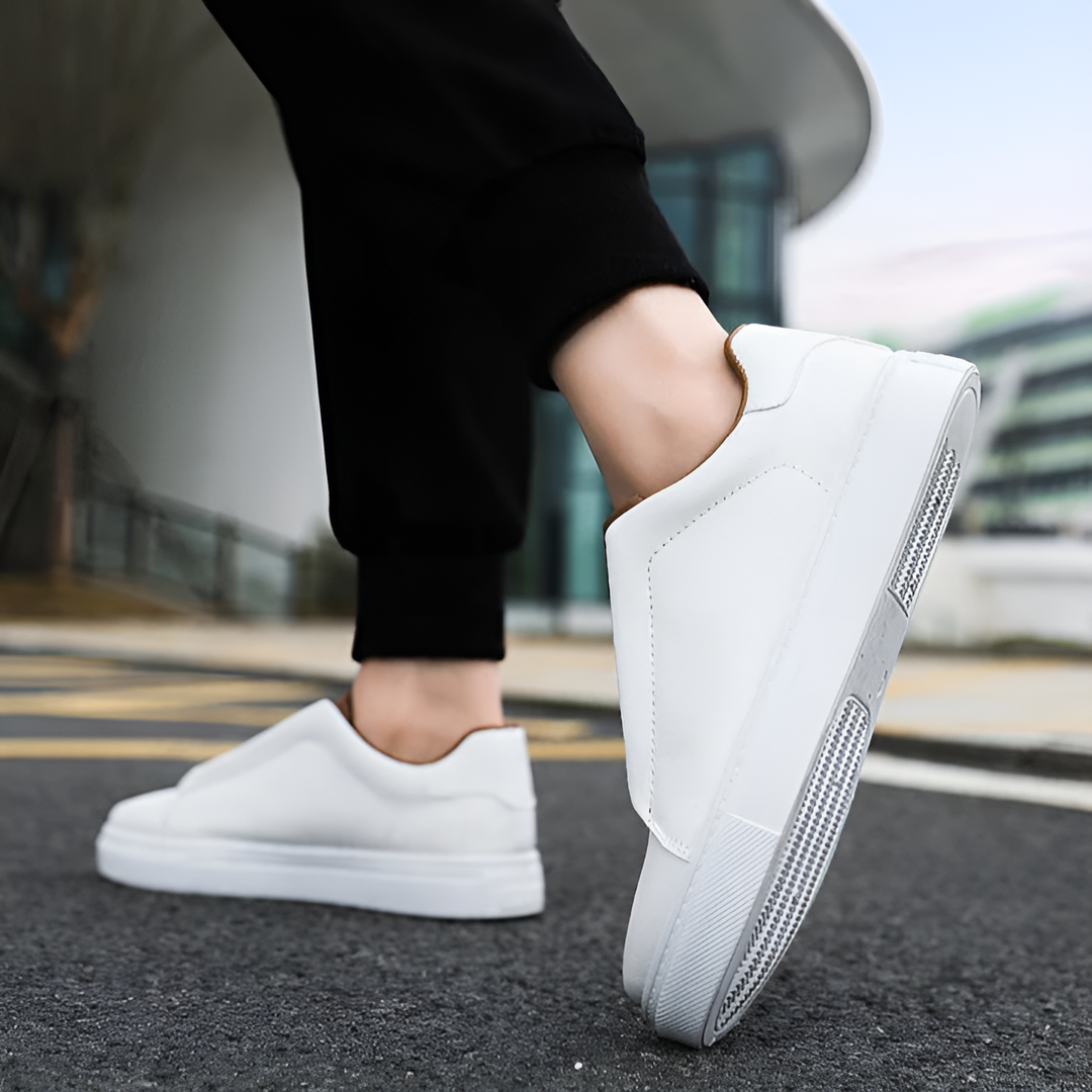 Men's Sneakers with Timeless Comfort
