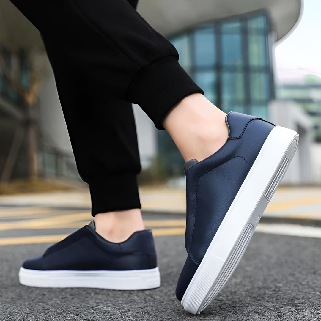 Men's Sneakers with Timeless Comfort
