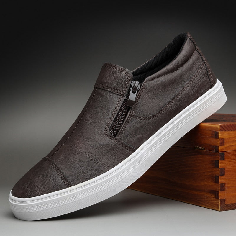 Men's British Leather Shoes with Classic Design